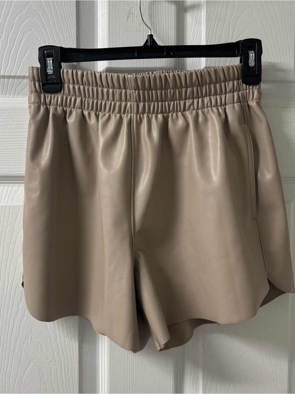 Abercrombie & Fitch Vegan Pull on Elastic Waist Women’s Shorts Taupe Size XS